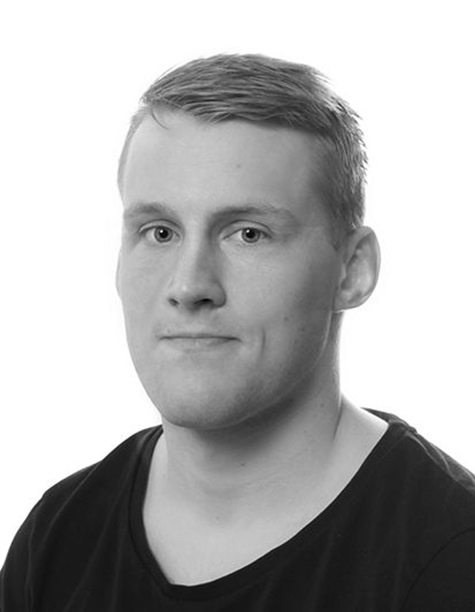 Svart hvít andlitsmynd af manni