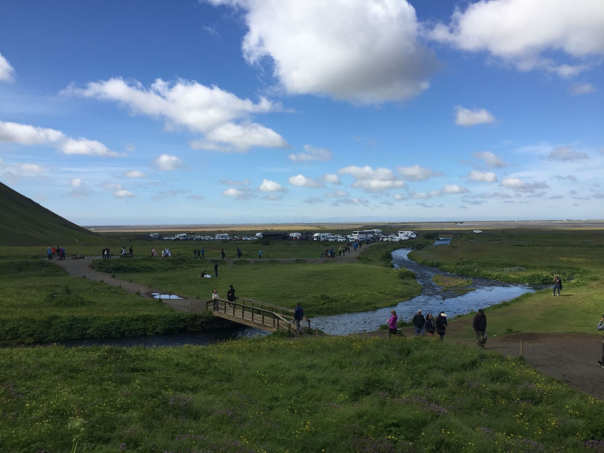 Ferðamannastaður að sumri til.