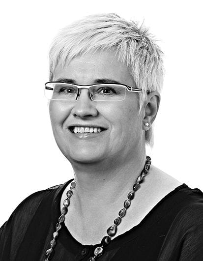 Headshot of a woman