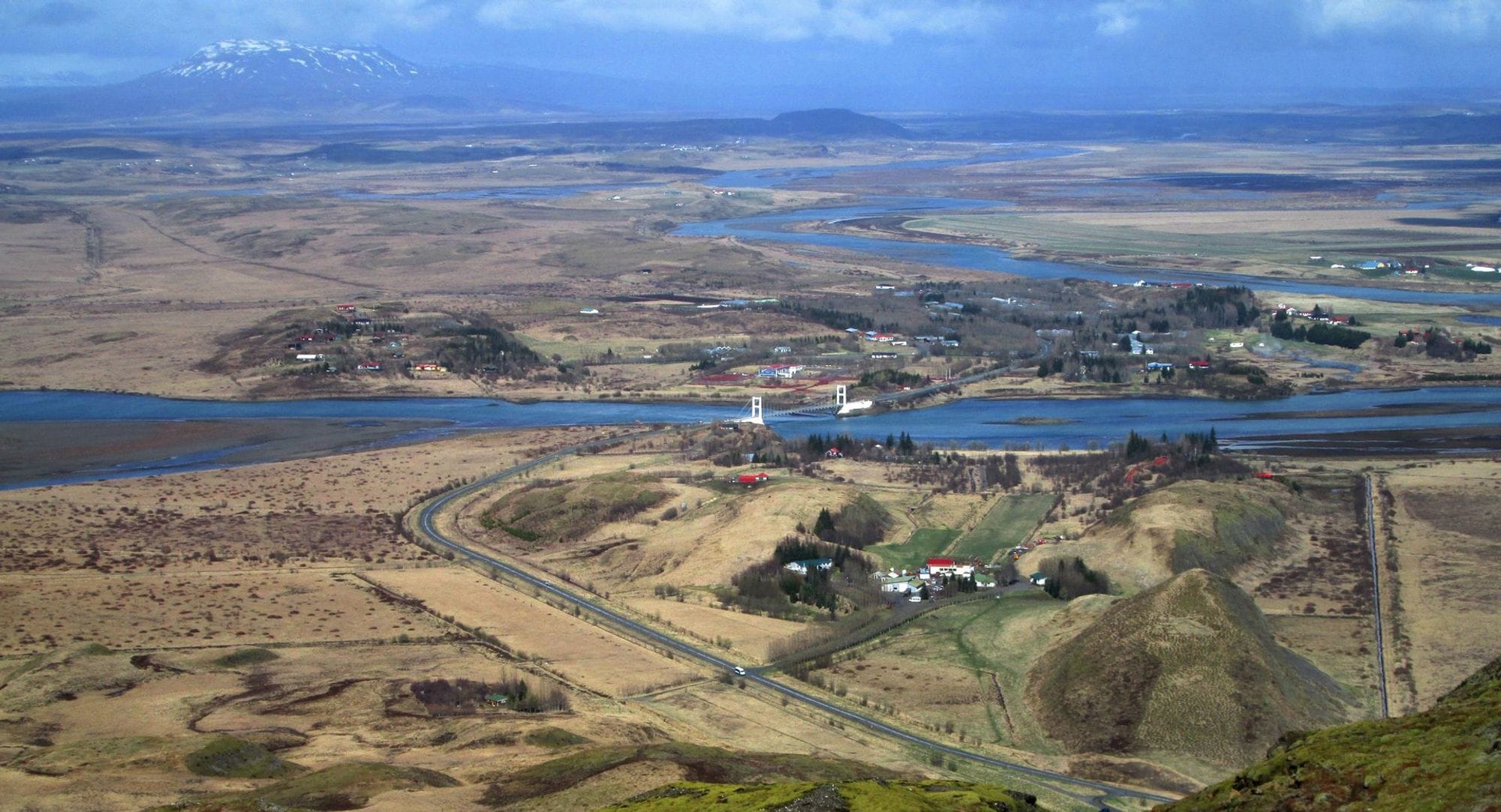 Lítið þrop séð úr lofti.